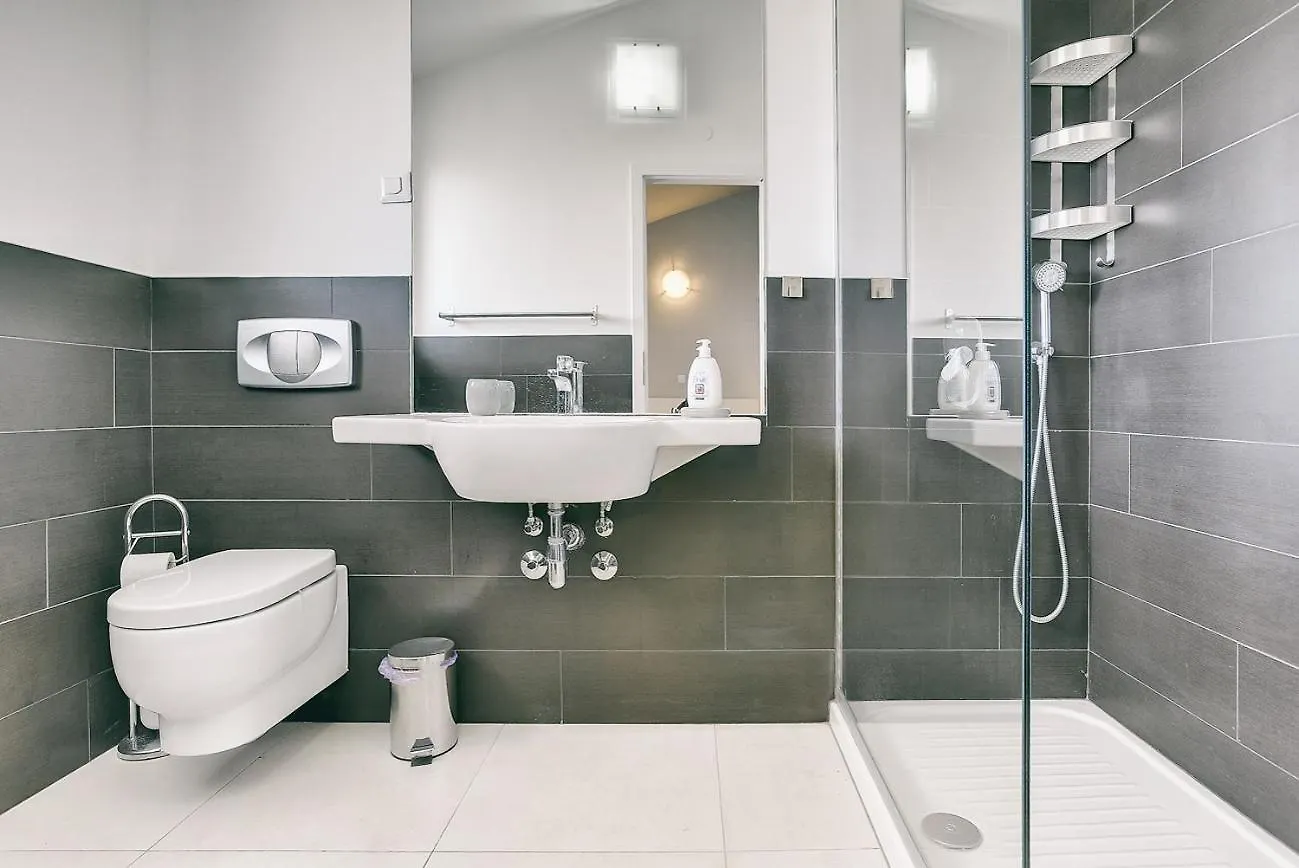 Holiday home Sonnige Villa Mit Privatem Pool, Sauna, Whirlpool, Wlan, Klima Und Ein Kinderspielplatz Maruzini