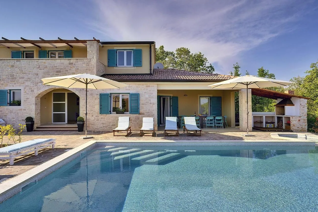 Holiday home Sonnige Villa Mit Privatem Pool, Sauna, Whirlpool, Wlan, Klima Und Ein Kinderspielplatz Maruzini Croatia