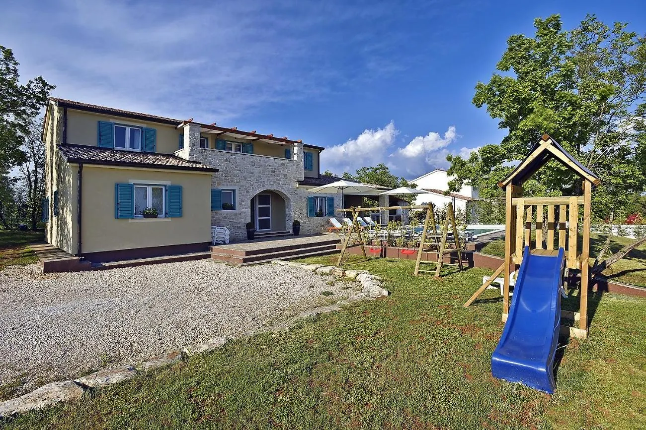 Sonnige Villa Mit Privatem Pool, Sauna, Whirlpool, Wlan, Klima Und Ein Kinderspielplatz Maruzini